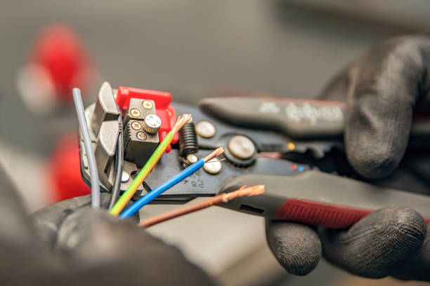 Best Electrical Installation Contractor  in Redmond, WA